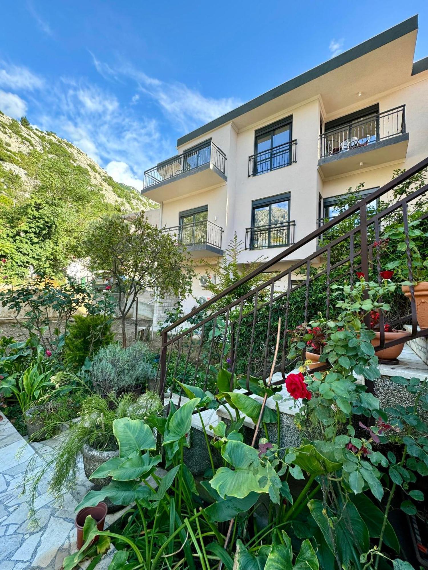 Harmony Garden Apartments Kotor Exterior foto